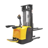 Самоходный штабелёр XILIN CDDK15-III, 1500 кг, подъём 3500 мм