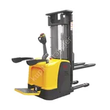 Самоходный штабелёр XILIN CDDK15-III, 1500 кг, подъём 4500 мм