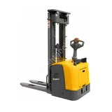 Самоходный штабелер с площадкой электрический SMARTLIFT CDDK15-III (грузоподъёмность 1500 кг; 5,6 м; 24В / 200Ач)
